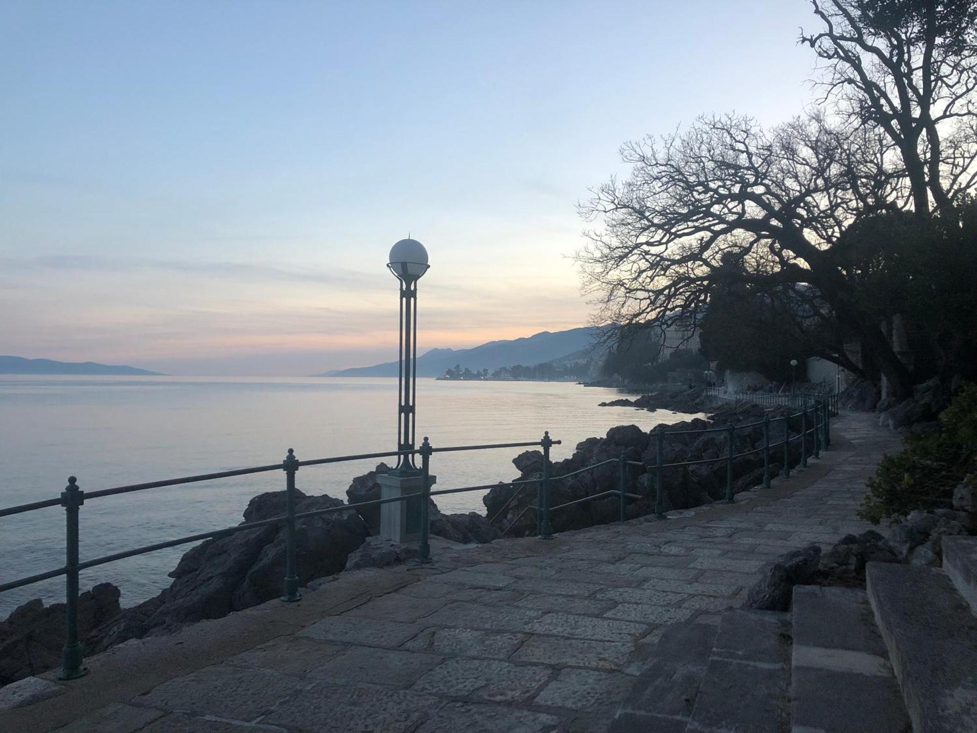 Artspace Location-Opatija-3 Bedroom House With Rooftop Garden By Beach Eksteriør bilde